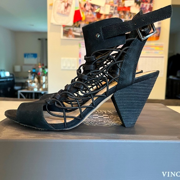 Vince Camuto Evel Caged Sandal Leather - Picture 5 of 6